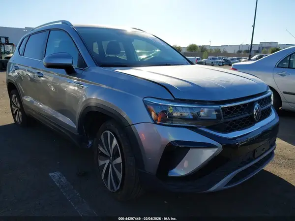 3VVEX7B20RM052605 2024 VOLKSWAGEN TAOS - Image 1