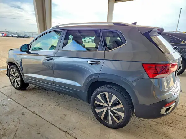3VVEX7B20RM125147 2024 VOLKSWAGEN TAOS - Image 2