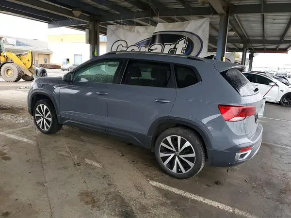 3VVEX7B21PM320123 2023 VOLKSWAGEN TAOS - Image 2