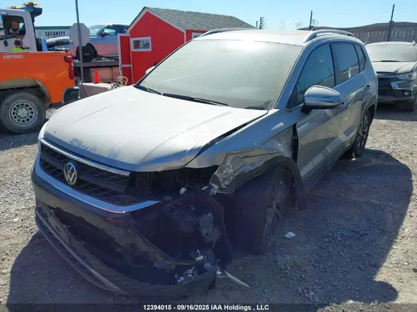 3VVEX7B21RM021525 2024 VOLKSWAGEN TAOS - Image 2