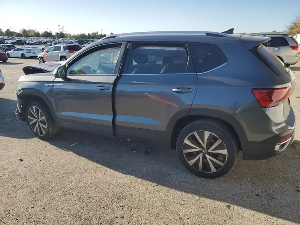 3VVEX7B21RM098945 2024 VOLKSWAGEN TAOS - Image 2