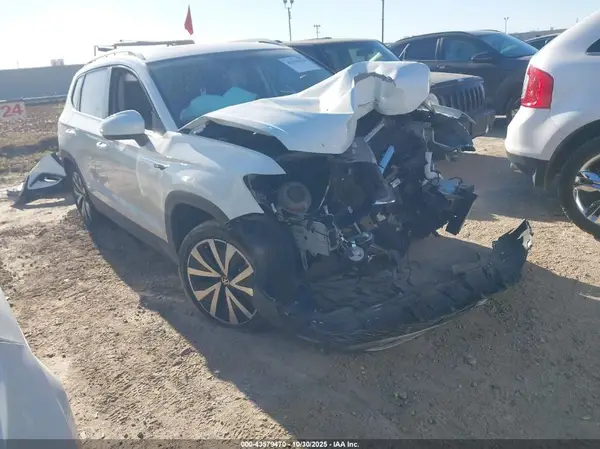 3VVEX7B21RM103755 2024 VOLKSWAGEN TAOS - Image 1