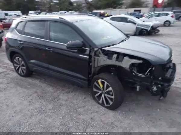 3VVEX7B22PM342874 2023 VOLKSWAGEN TAOS - Image 1