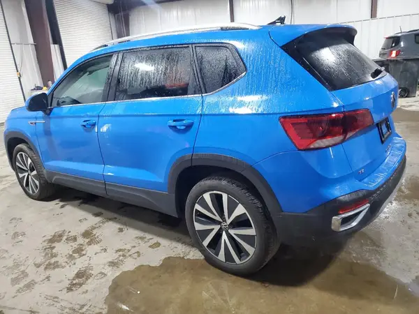 3VVEX7B22RM102209 2024 VOLKSWAGEN TAOS - Image 2