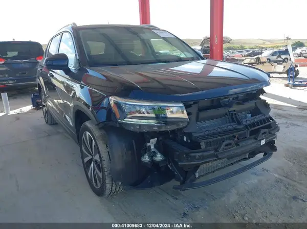 3VVEX7B23PM317594 2023 VOLKSWAGEN TAOS - Image 1