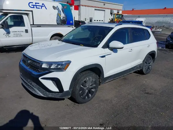 3VVEX7B23RM035037 2024 VOLKSWAGEN TAOS - Image 2