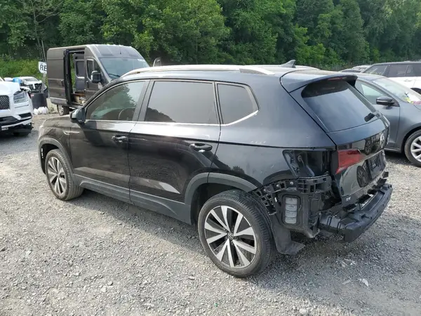 3VVEX7B24PM346635 2023 VOLKSWAGEN TAOS - Image 2