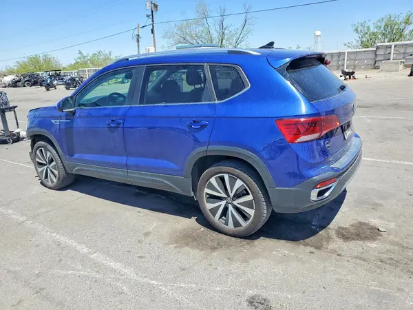 3VVEX7B24PM348272 2023 VOLKSWAGEN TAOS - Image 2