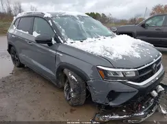 3VVEX7B24PM369686 2023 VOLKSWAGEN TAOS