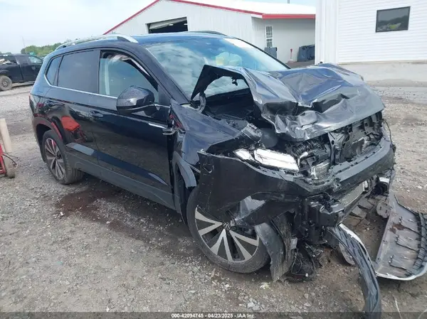 3VVEX7B24RM058102 2024 VOLKSWAGEN TAOS - Image 1