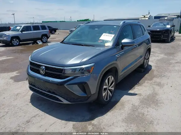 3VVEX7B25PM307584 2023 VOLKSWAGEN TAOS - Image 2