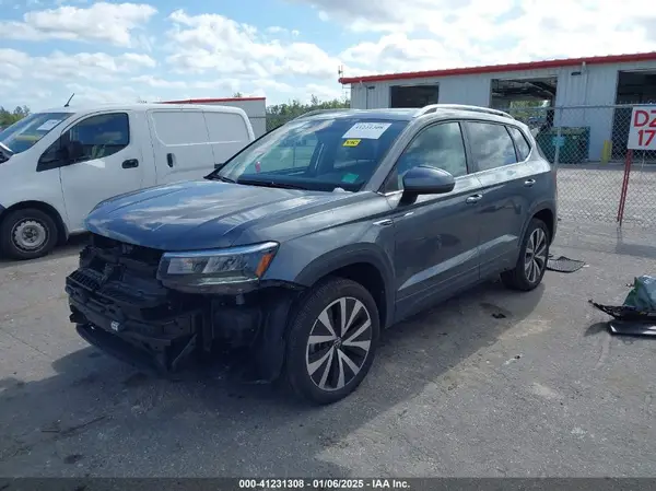 3VVEX7B25PM321548 2023 VOLKSWAGEN TAOS - Image 2
