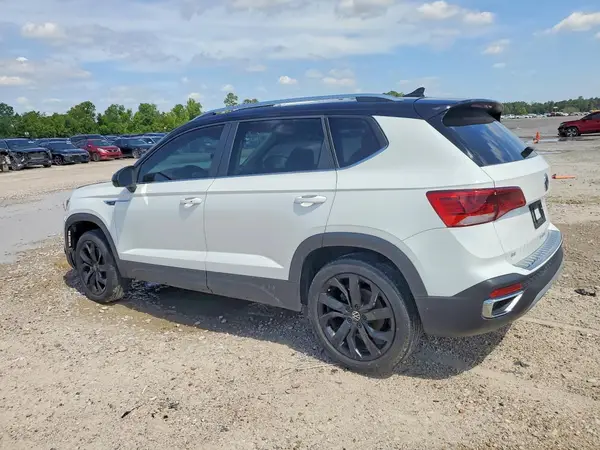 3VVEX7B25RM004291 2024 VOLKSWAGEN TAOS - Image 2