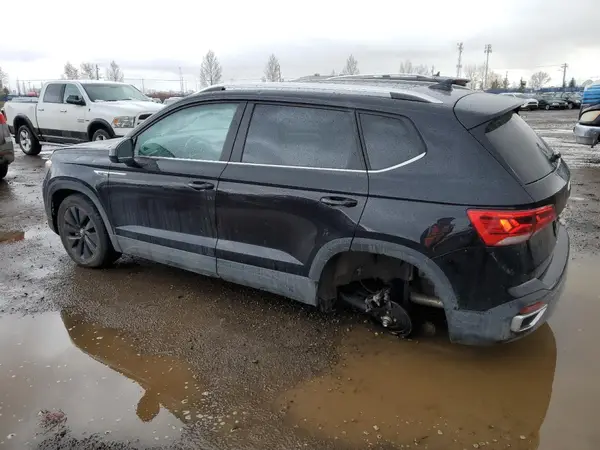 3VVEX7B25RM024721 2024 VOLKSWAGEN TAOS - Image 2
