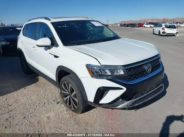 3VVEX7B25RM043592 2024 VOLKSWAGEN TAOS - Image 1