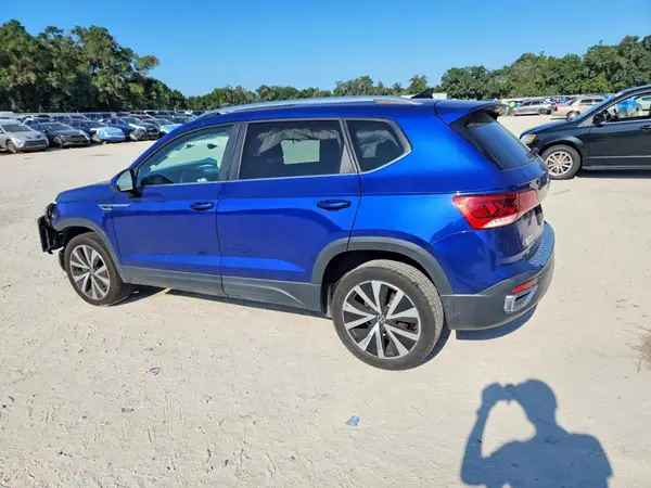 3VVEX7B26PM349925 2023 VOLKSWAGEN TAOS - Image 2