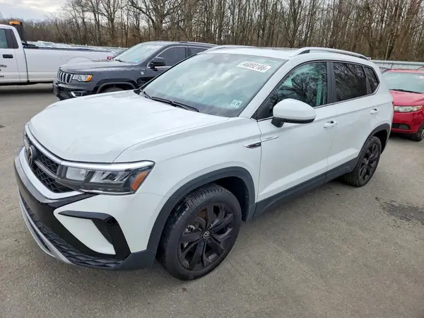 3VVEX7B26RM012853 2024 VOLKSWAGEN TAOS - Image 1