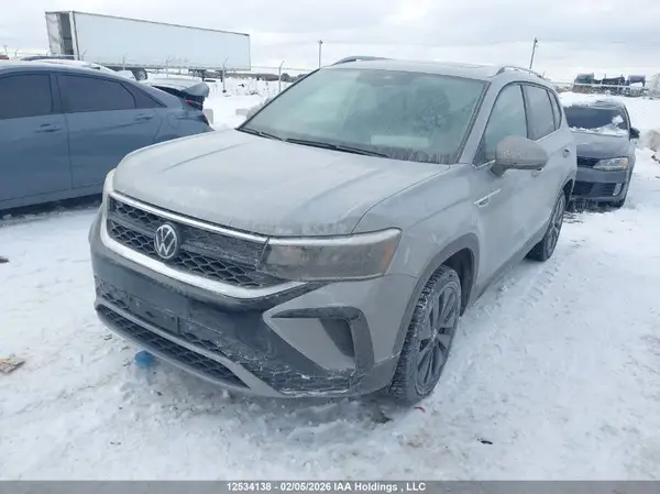 3VVEX7B26RM021522 2024 VOLKSWAGEN TAOS - Image 2