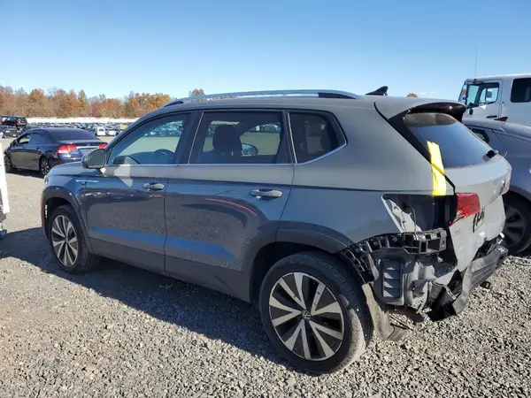 3VVEX7B26RM057016 2024 VOLKSWAGEN TAOS - Image 2