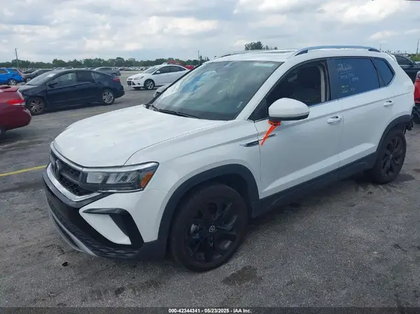 3VVEX7B26RM128537 2024 VOLKSWAGEN TAOS - Image 2