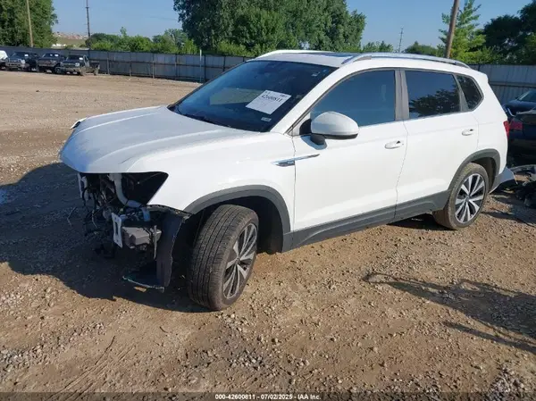 3VVEX7B27PM317131 2023 VOLKSWAGEN TAOS - Image 2