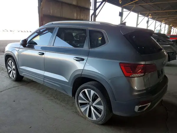 3VVEX7B27PM362750 2023 VOLKSWAGEN TAOS - Image 2