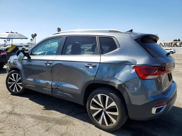 3VVEX7B27PM365468 2023 VOLKSWAGEN TAOS - Image 2