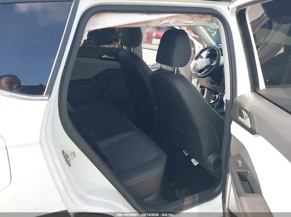 3VVEX7B27PM368998 2023 VOLKSWAGEN TAOS - Image 8
