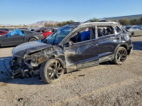 3VVEX7B27RM055713 2024 VOLKSWAGEN TAOS - Image 1