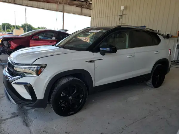 3VVEX7B27RM060636 2024 VOLKSWAGEN TAOS - Image 1