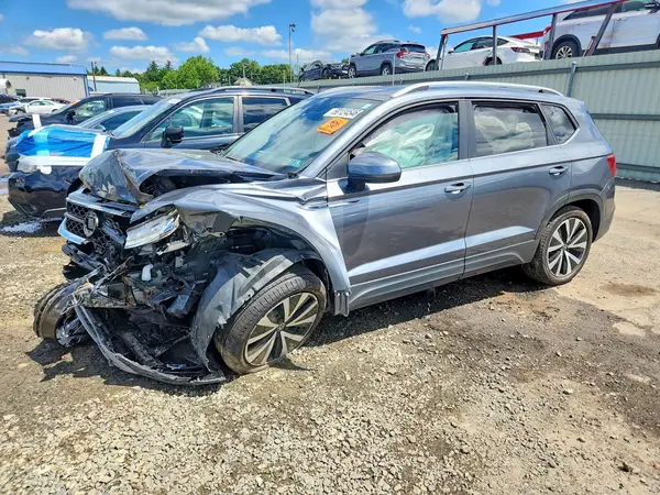 3VVEX7B27RM100262 2024 VOLKSWAGEN TAOS - Image 1