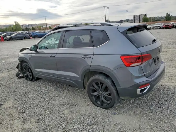 3VVEX7B28RM055154 2024 VOLKSWAGEN TAOS - Image 2