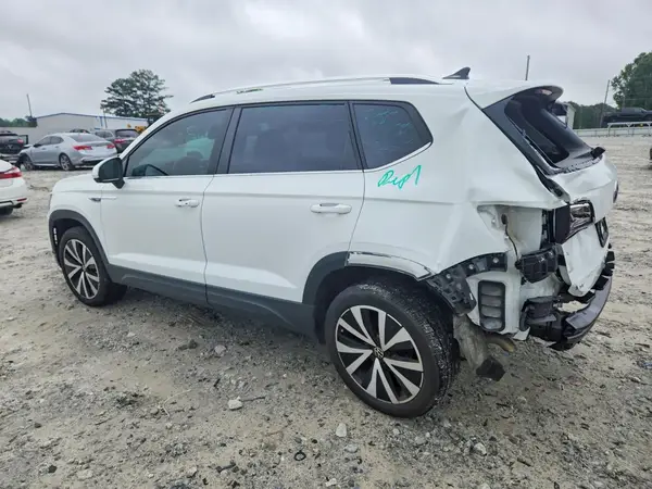 3VVEX7B28RM055168 2024 VOLKSWAGEN TAOS - Image 2