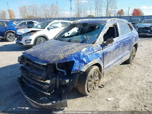 3VVEX7B28RM060645 2024 VOLKSWAGEN TAOS - Image 2