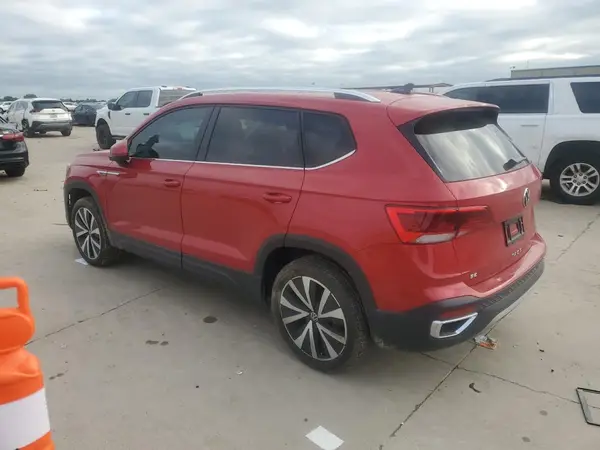 3VVEX7B28RM083794 2024 VOLKSWAGEN TAOS - Image 2
