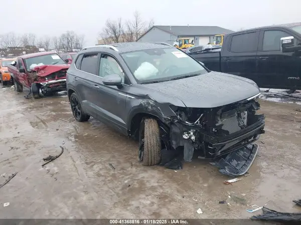 3VVEX7B28RM130015 2024 VOLKSWAGEN TAOS - Image 1