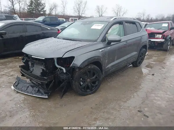 3VVEX7B28RM130015 2024 VOLKSWAGEN TAOS - Image 2