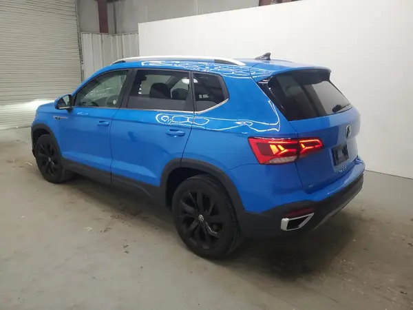 3VVEX7B29RM122442 2024 VOLKSWAGEN TAOS - Image 2