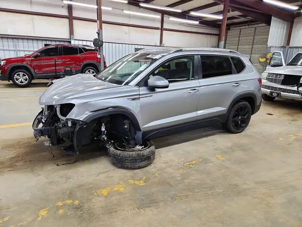 3VVEX7B29RM131173 2024 VOLKSWAGEN TAOS - Image 1