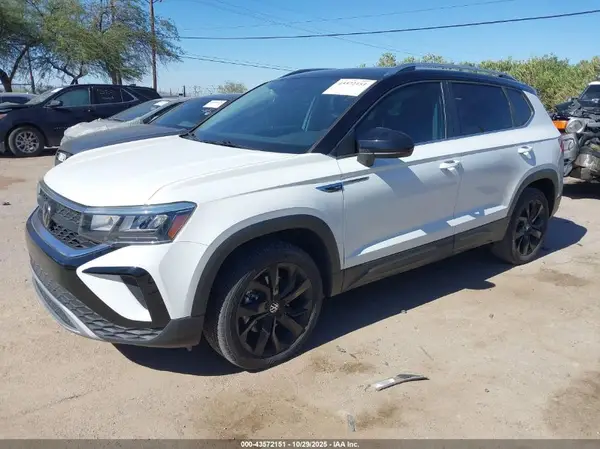 3VVEX7B2XPM362015 2023 VOLKSWAGEN TAOS - Image 2