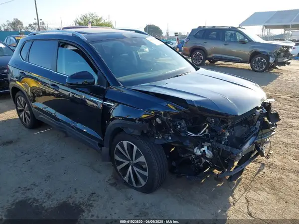 3VVEX7B2XPM362290 2023 VOLKSWAGEN TAOS - Image 1