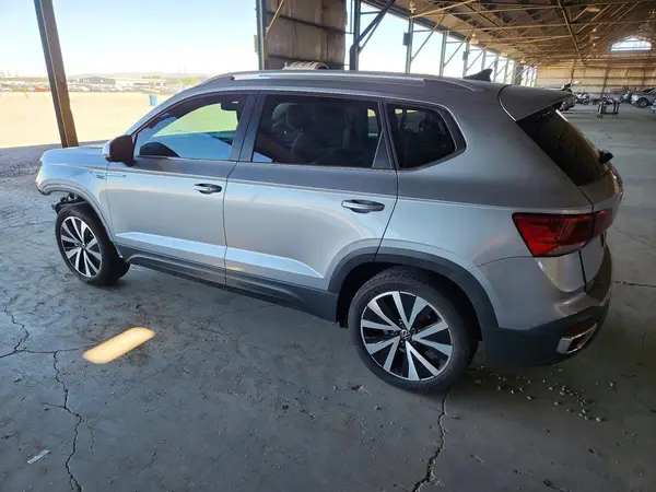 3VVEX7B2XPM372639 2023 VOLKSWAGEN TAOS - Image 2
