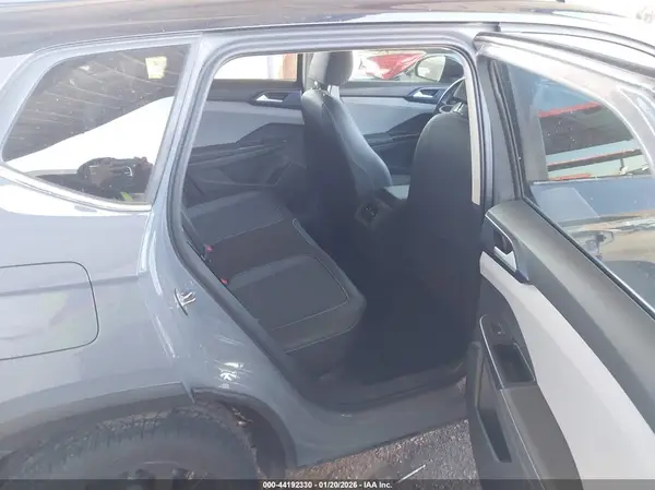 3VVEX7B2XRM020437 2024 VOLKSWAGEN TAOS - Image 8