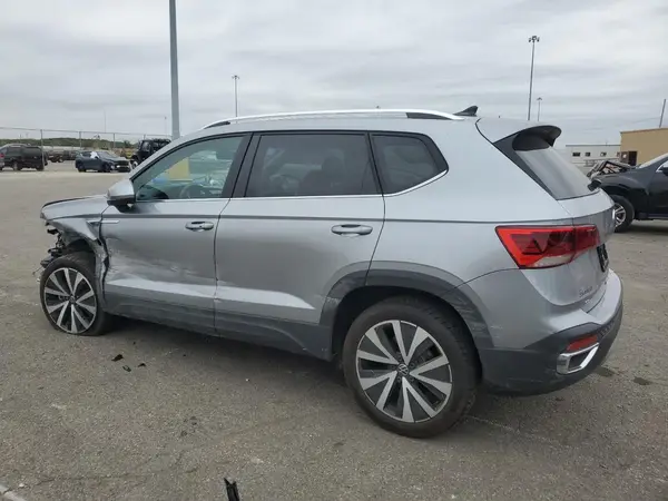 3VVEX7B2XRM103320 2024 VOLKSWAGEN TAOS - Image 2