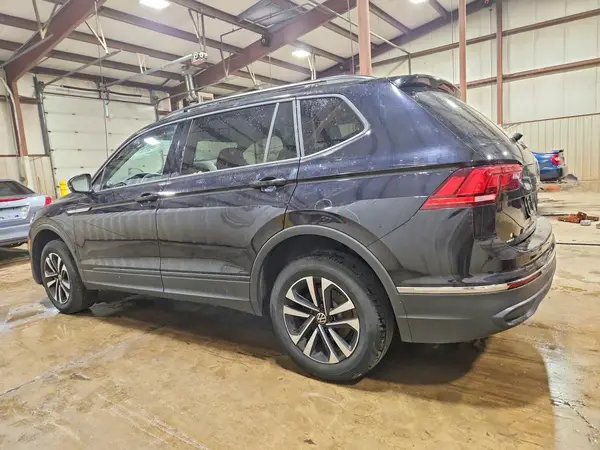 3VVFB7AX0PM017379 2023 VOLKSWAGEN TIGUAN - Image 2