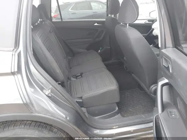 3VVFB7AX0PM075105 2023 VOLKSWAGEN TIGUAN - Image 8