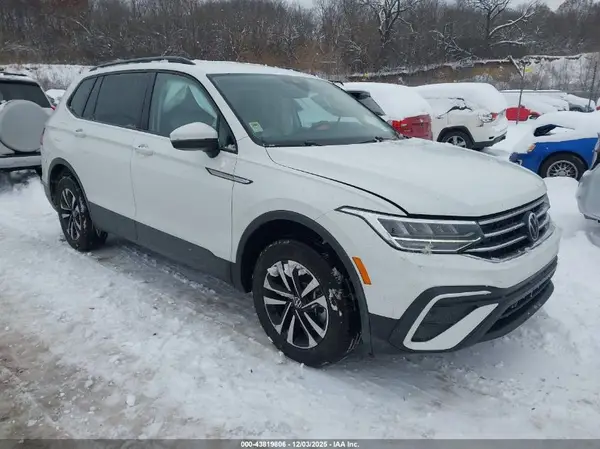 3VVFB7AX1PM032036 2023 VOLKSWAGEN TIGUAN - Image 1