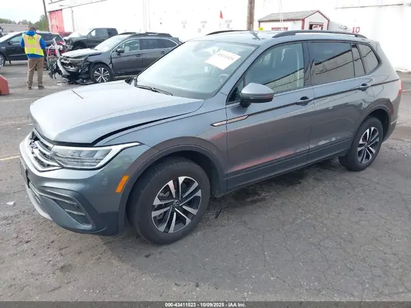 3VVFB7AX2RM010209 2024 VOLKSWAGEN TIGUAN - Image 2