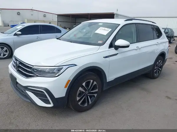 3VVFB7AX2RM023493 2024 VOLKSWAGEN TIGUAN - Image 2