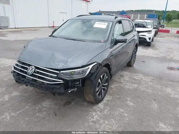 3VVFB7AX2RM045431 2024 VOLKSWAGEN TIGUAN - Image 2